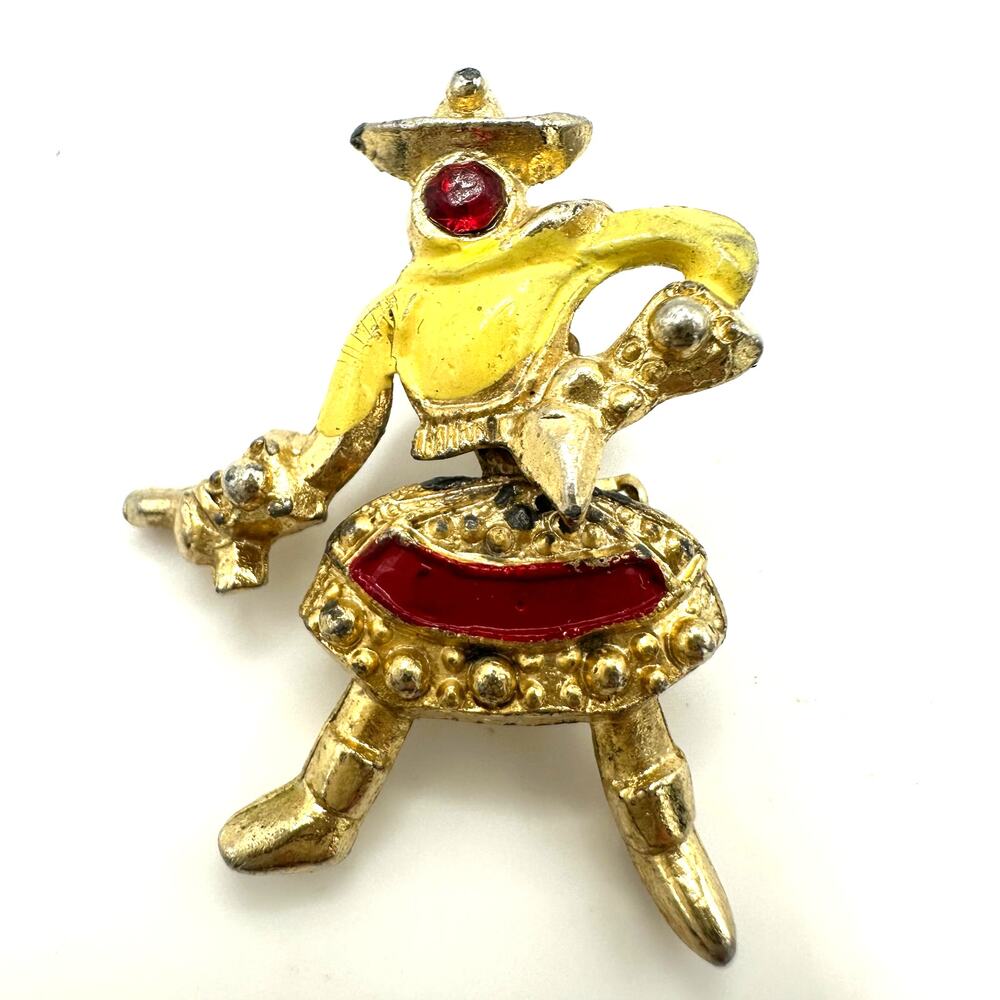 1940s vintage retro gold tone rhinestone enamel articulated figural brooch